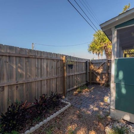 Serene Beachy Bungalow With Large Screened Porch! Tampa Extérieur photo