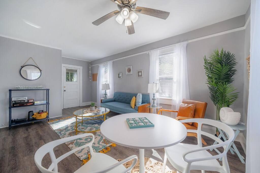 Serene Beachy Bungalow With Large Screened Porch! Tampa Extérieur photo