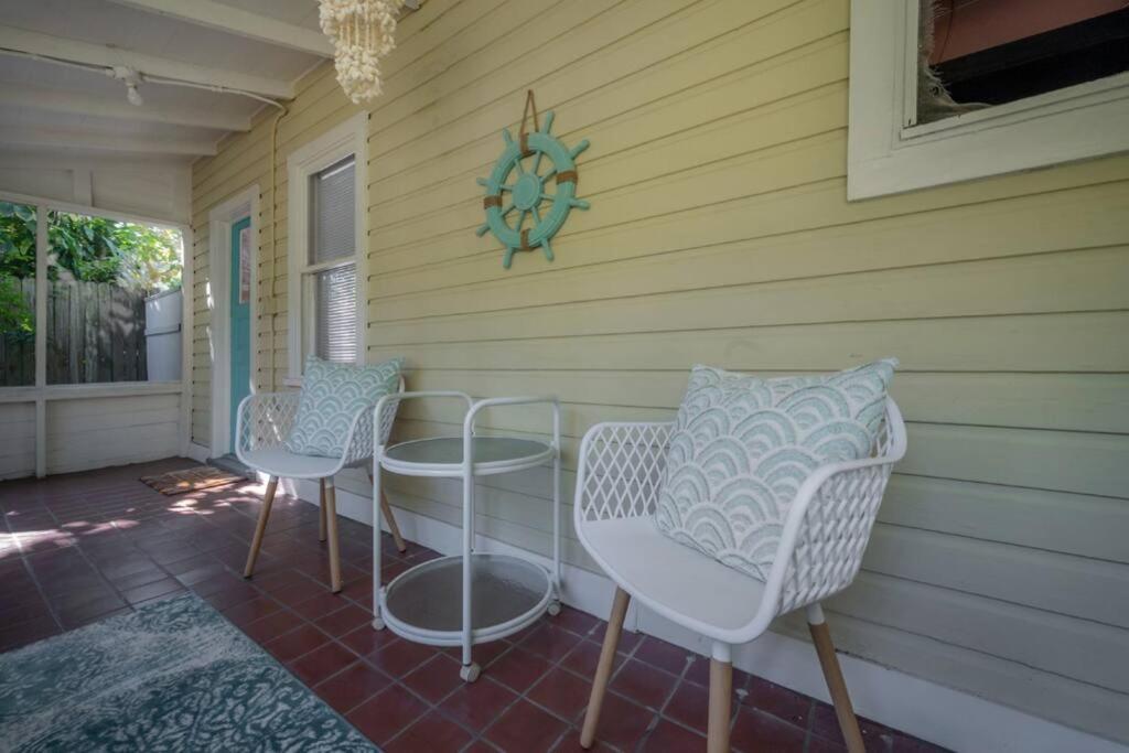 Serene Beachy Bungalow With Large Screened Porch! Tampa Extérieur photo