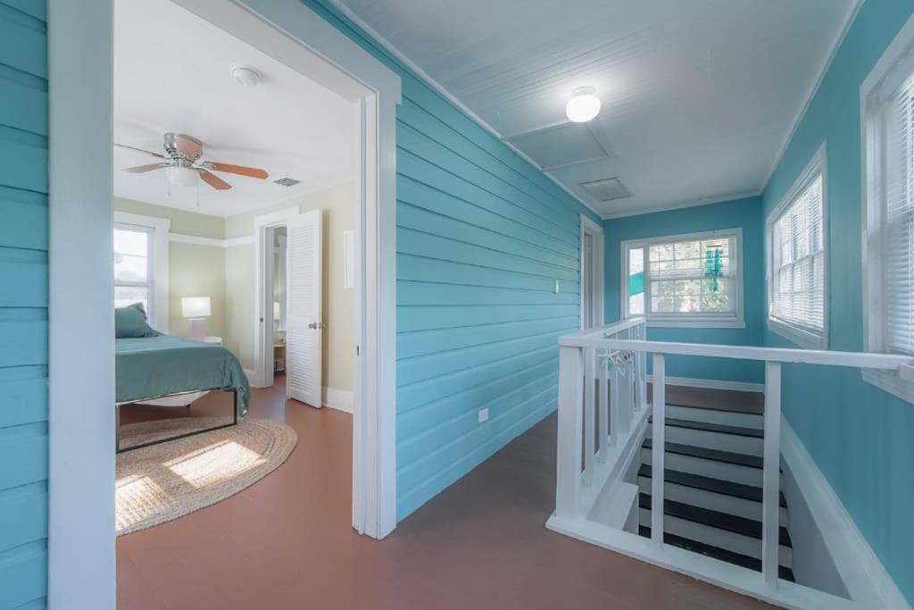 Serene Beachy Bungalow With Large Screened Porch! Tampa Extérieur photo